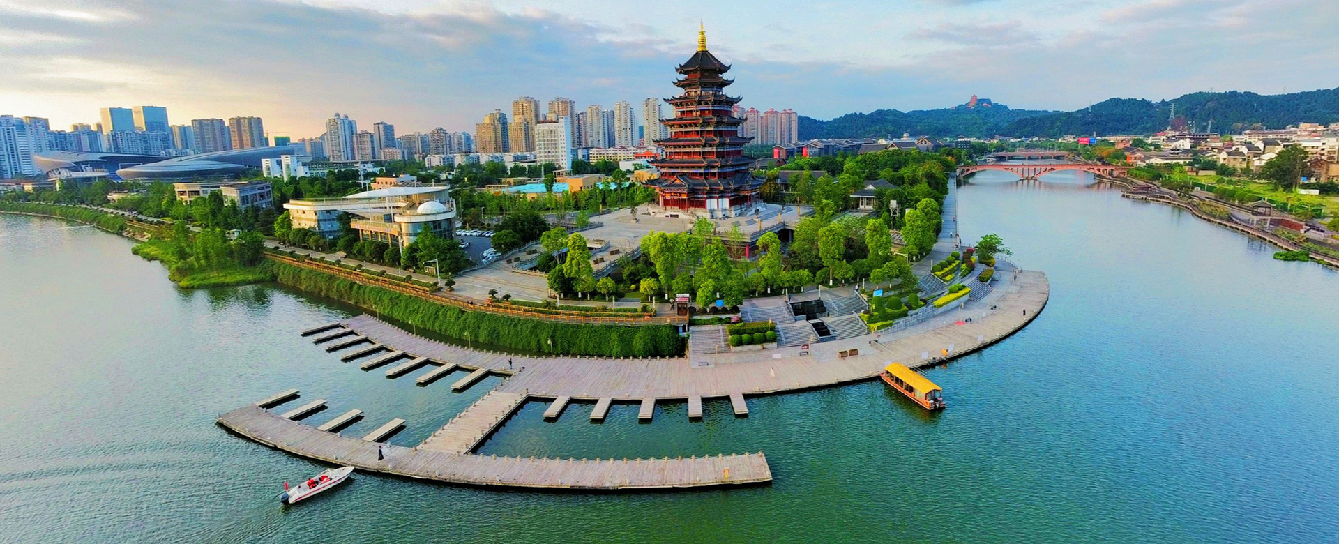 興企愛(ài)崗、志美行厲、建功立業(yè)