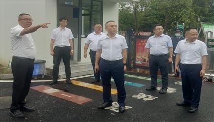 遂寧興業(yè)集團(tuán)召開(kāi)“問(wèn)題大排查、作風(fēng)大整治、工作大提升”專項(xiàng)行動(dòng)現(xiàn)場(chǎng)推進(jìn)會(huì)